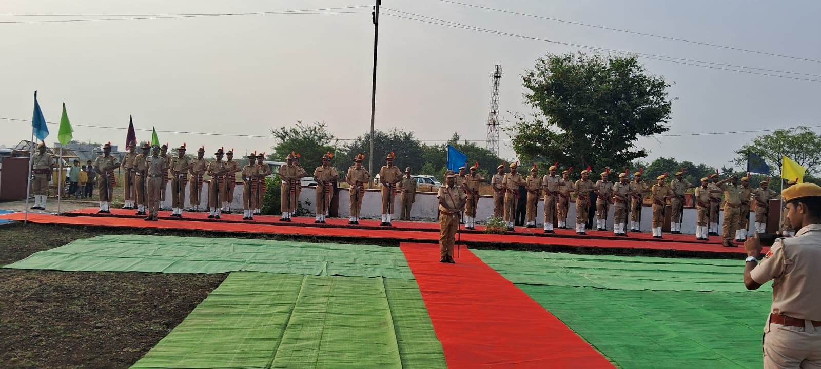 पुलिस शहीद दिवस पर श्रद्धाजंलि अर्पित